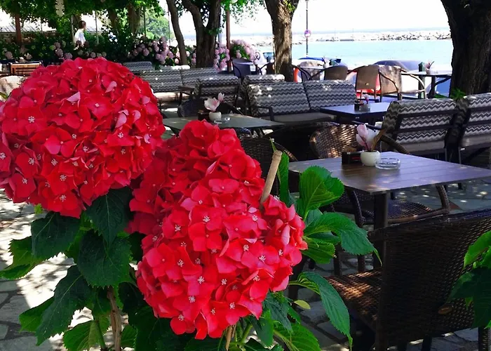 Szálloda Evripides 2*