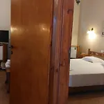 Hotel Evripides 2*